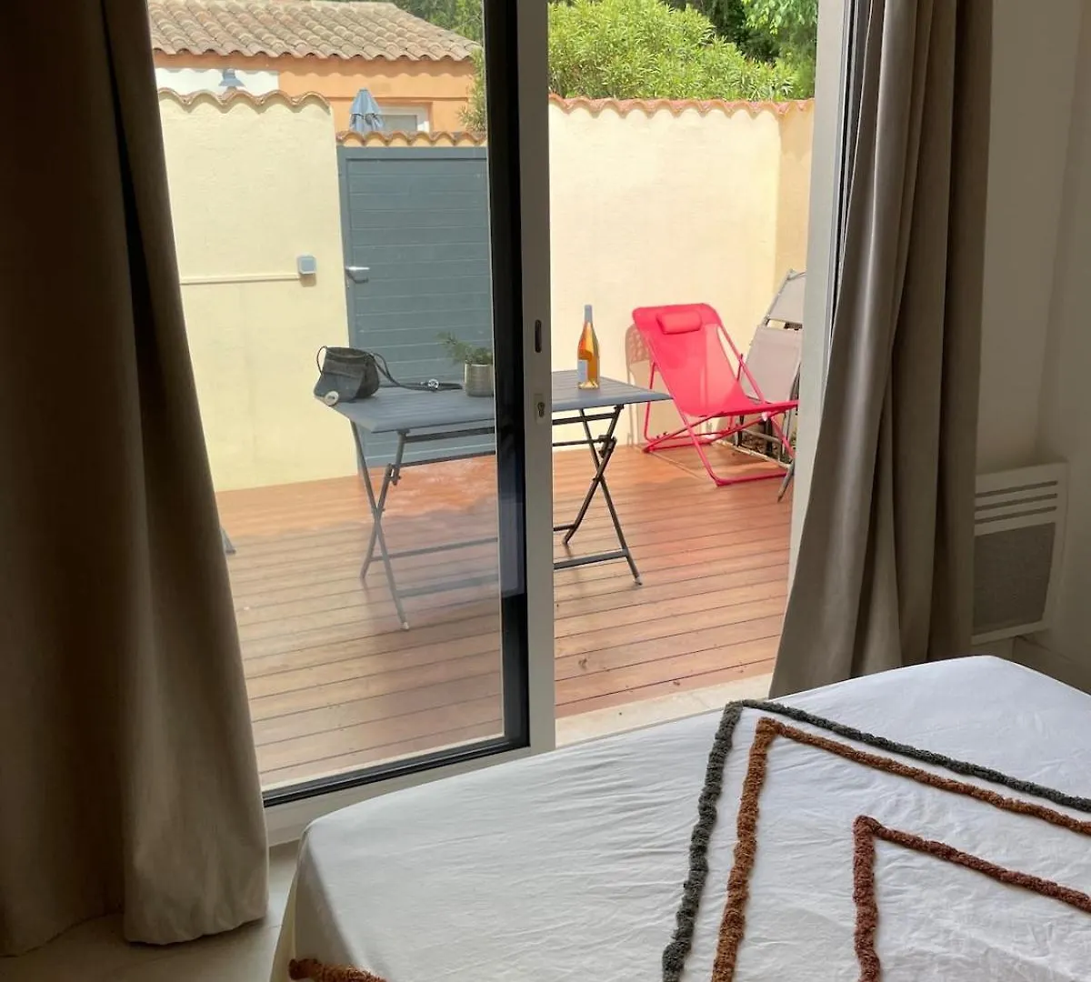 Bastidon Et Son Patio A Saint Remy De Provence Apartment