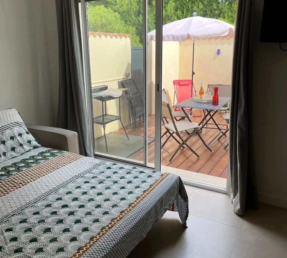 Bastidon Et Son Patio A Saint Remy De Provence Apartment  Saint-Remy-de-Provence