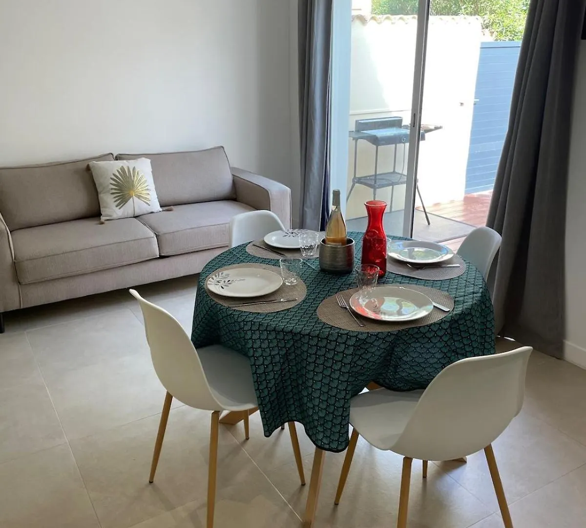 Bastidon Et Son Patio A Saint Remy De Provence Apartment France